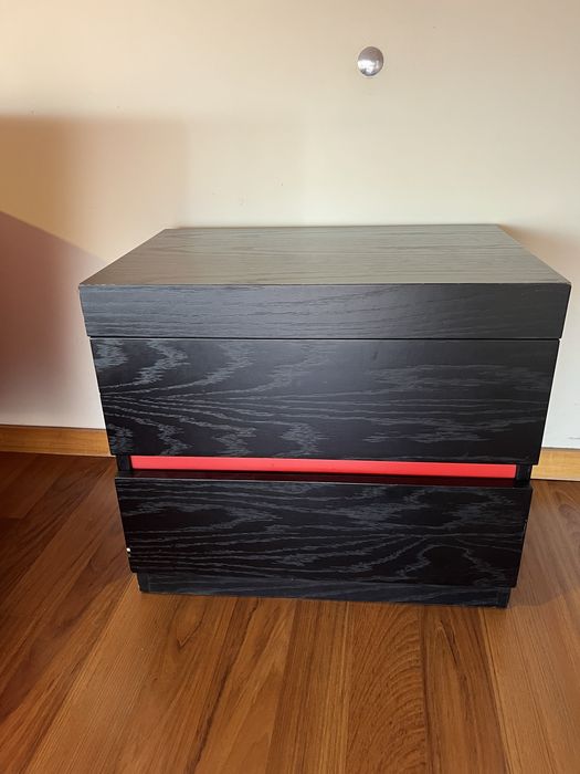 Cama casal em bom estado