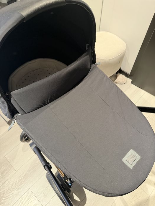 Коляска e priam cybex 2в 1