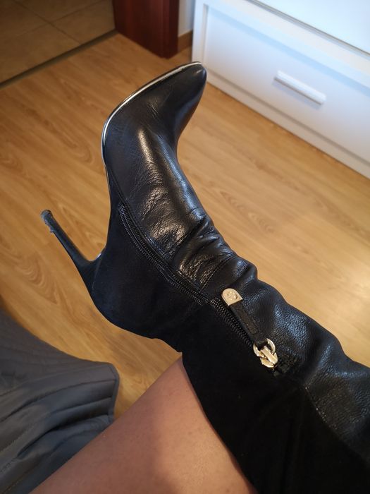 Szpilki kozaki GUESS