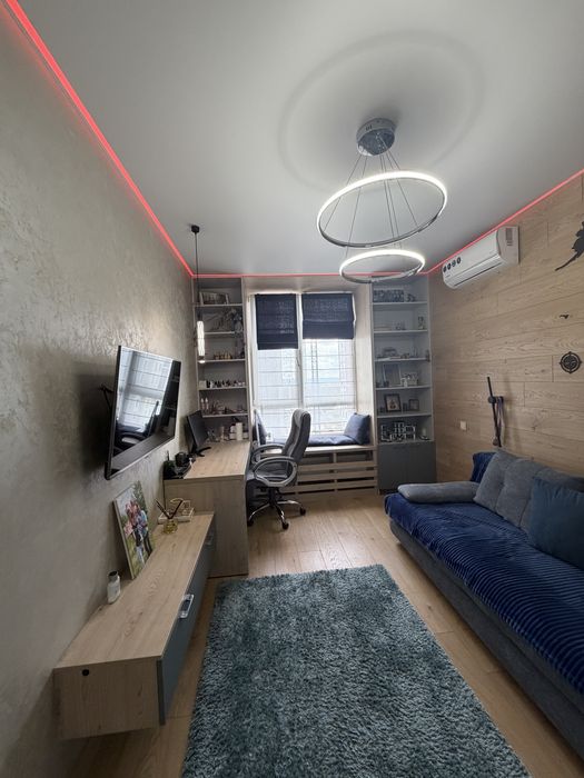 Від власника 2к + кухня-вітальня 80 м² | Новий ремонт