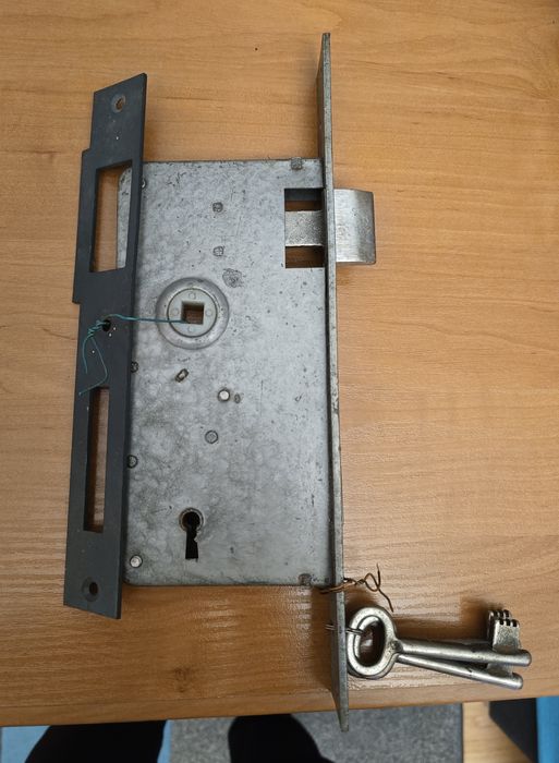 Stary zamek do drzwi CCCP