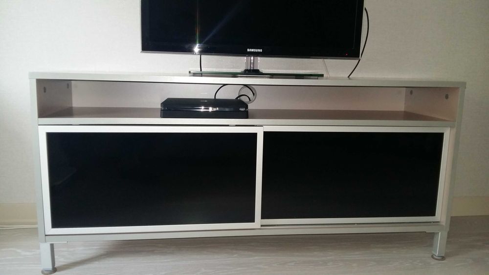 Тумба под телевизор