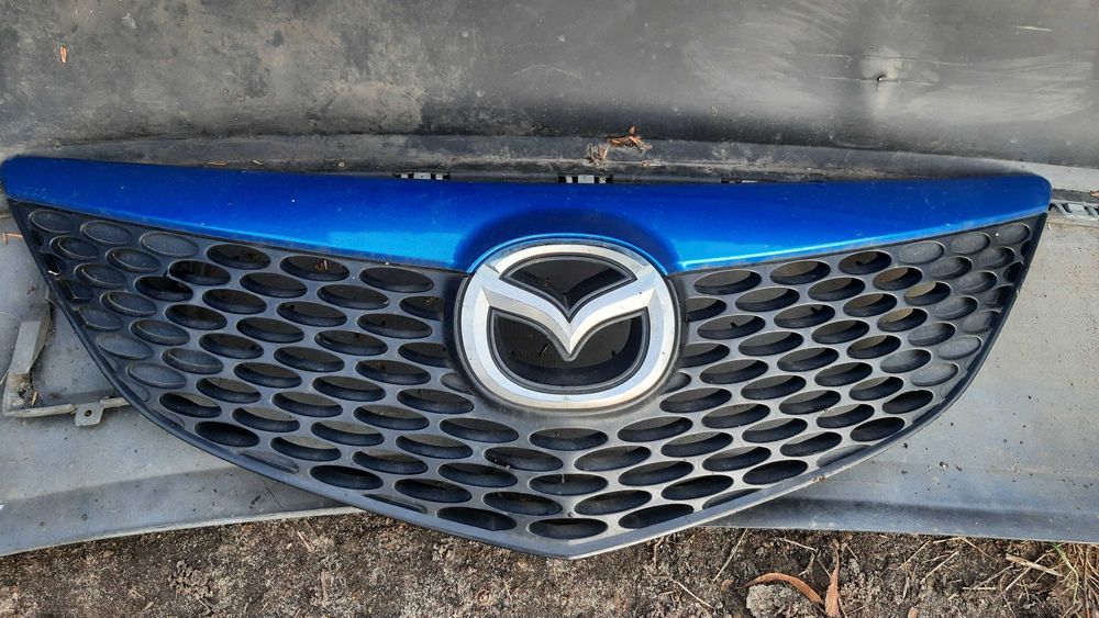 gril atrapa chłodnicy Mazda 3 02-07r