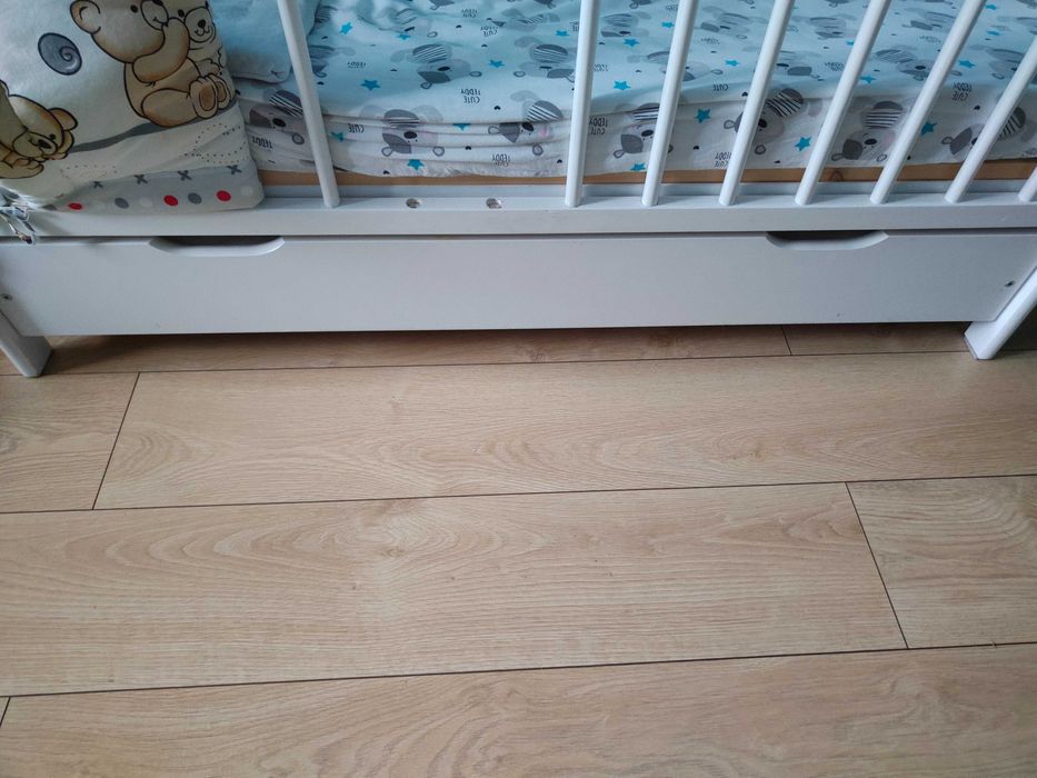 Łóżeczko z materacem plus dodatki