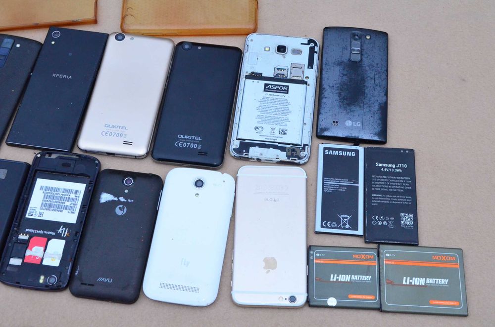 Цена за14 Смартфоны на з/ч iPhone LG Samsung Fly Oukitel аккумуляторы