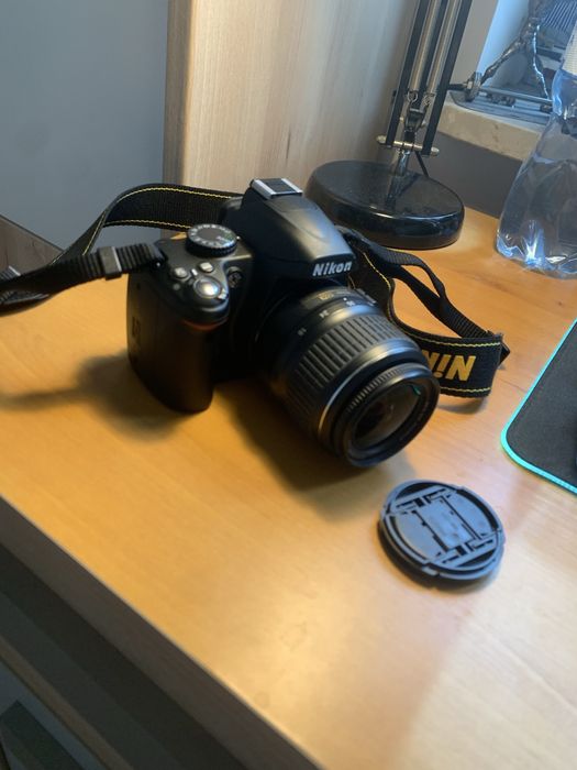 Nikon D3000 czarny 18-55 mm