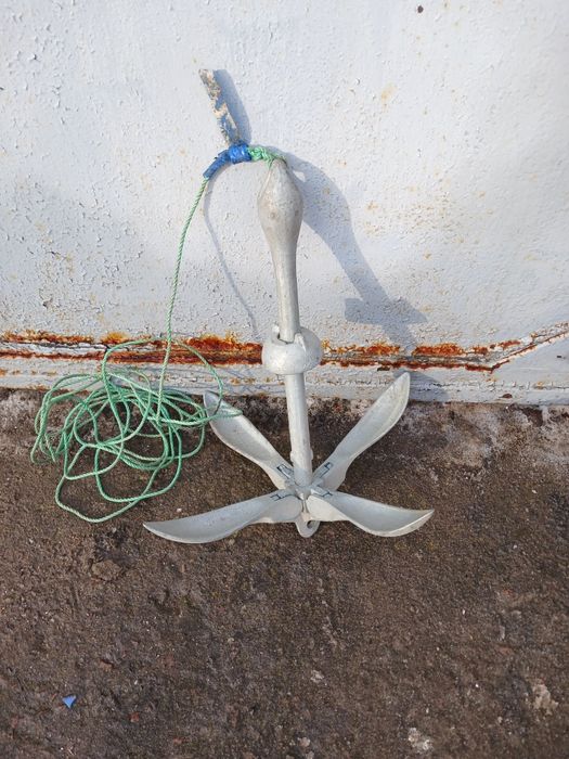 Продам снасті для рибальства