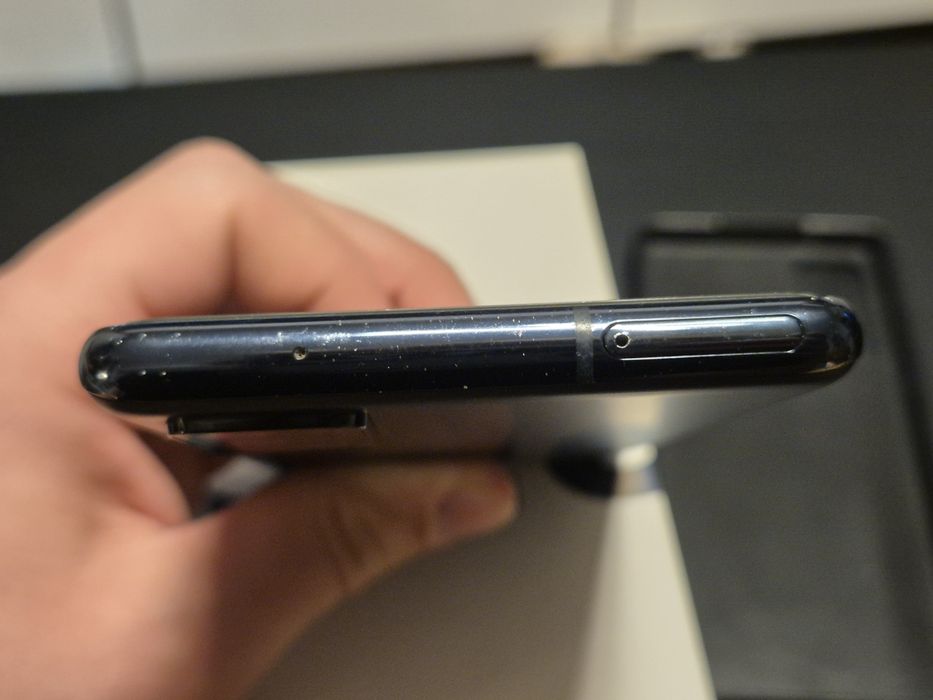 Smartfon Samsung Galaxy S20 FE 5G  6 + 128GB