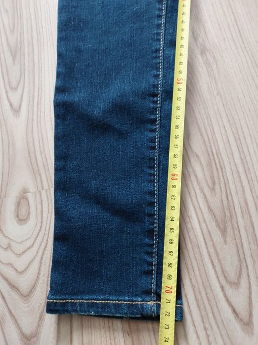 Nowe spodnie damskie Levis 710 super skinny 176 cm