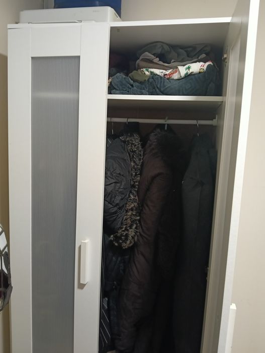 Roupeiro IKEA duas portas