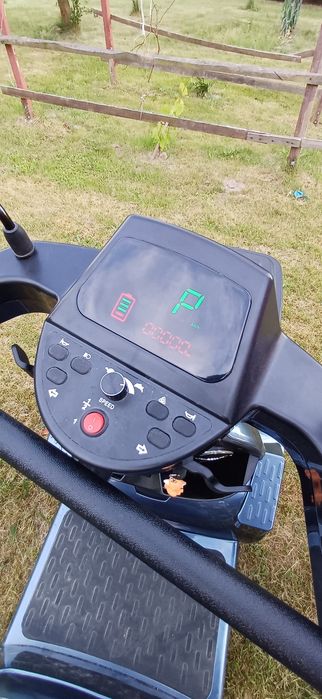 Inwalidzki skuter elektryczny Medicum DB10
