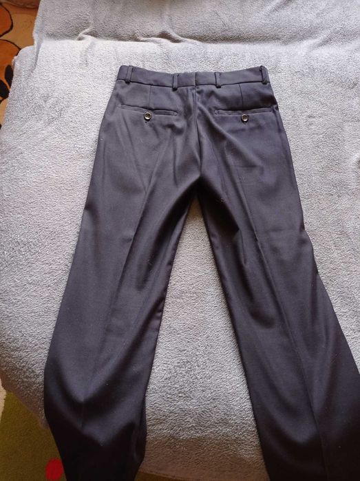 ЗНИЖКА!!! Брюки на хлопчика 6-8 років (110-120 см). Для школи.