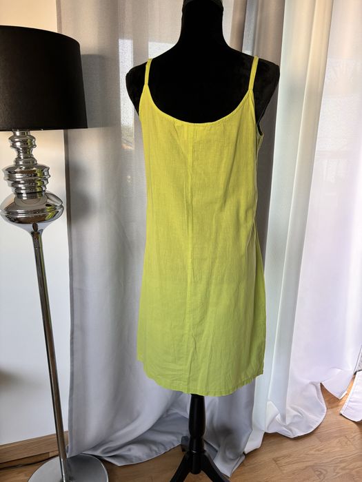 Vestido de verão, cor verde alface, tamanho M