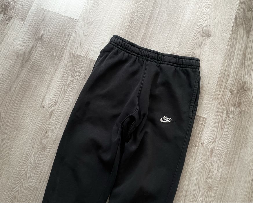 Спортивні штани Nike