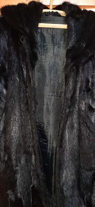 Шуба довга з капюшоном, натуральне хутро, розмір 62