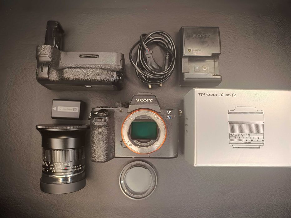 Sony A7S II (A7S mark2) + бустер Sony VGC2EM + обьектив TTartisans 10mm F2