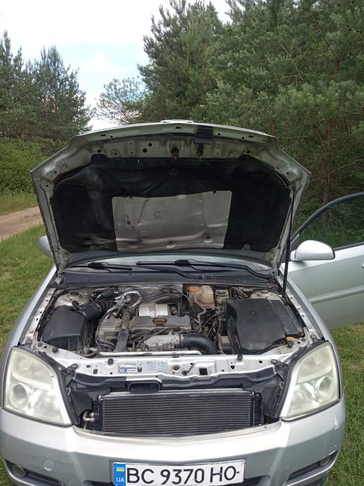 Opel Vectra C 2004 2.2