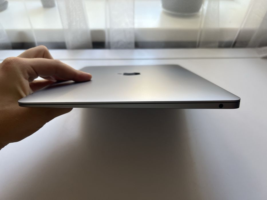 MacBook Air 2018/2019 i5/8/128gb | АКБ 94%