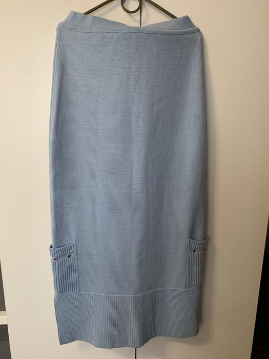 Тепла жіноча юпочка.