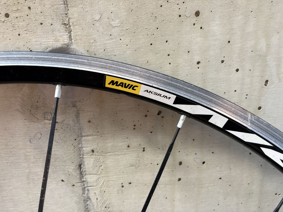 Rodas Mavic Aksium Originais – Estrada – Leves e Fiáveis – Excelente Estado