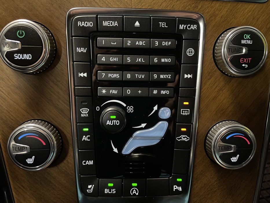 Вольво ХС60 Volvo XC60 Т5 AWD