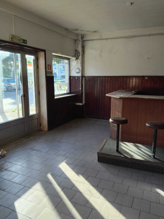 Espaço destinado a comércio - centro Palhaça - Oliveira do Bairro