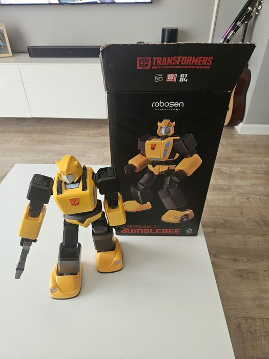 Robot bumblebee robosen