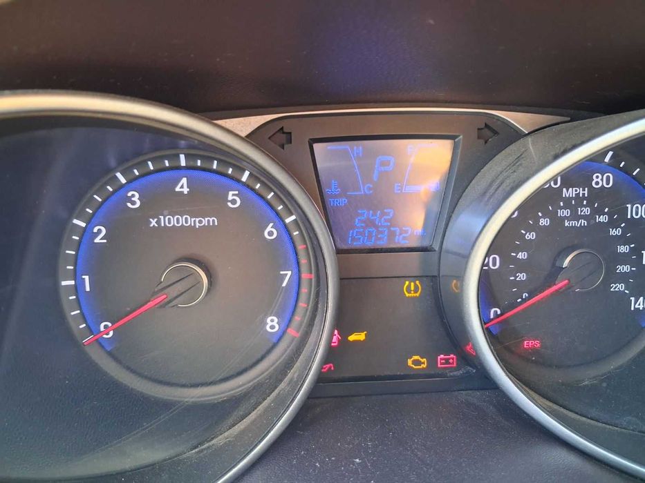 Срочно продам авто Hyundai Tucson