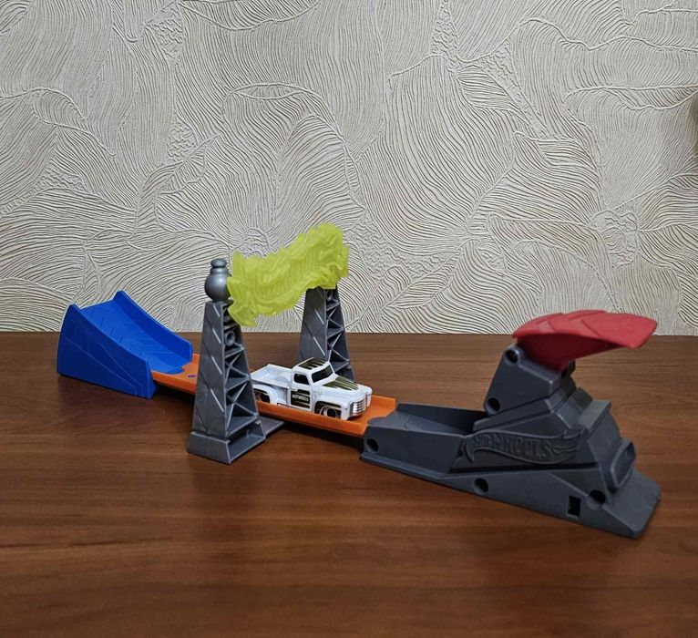 ігровий набір Hot Wheels Action  Вежа