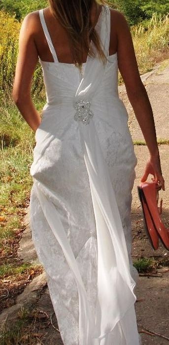 Koronkowa suknia ślubna 38