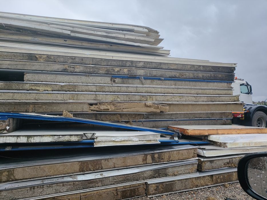 Płyty warstwowe używane Ścienne 104m2