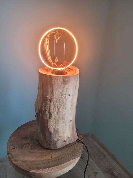Lampa podłogowa orzech włoski