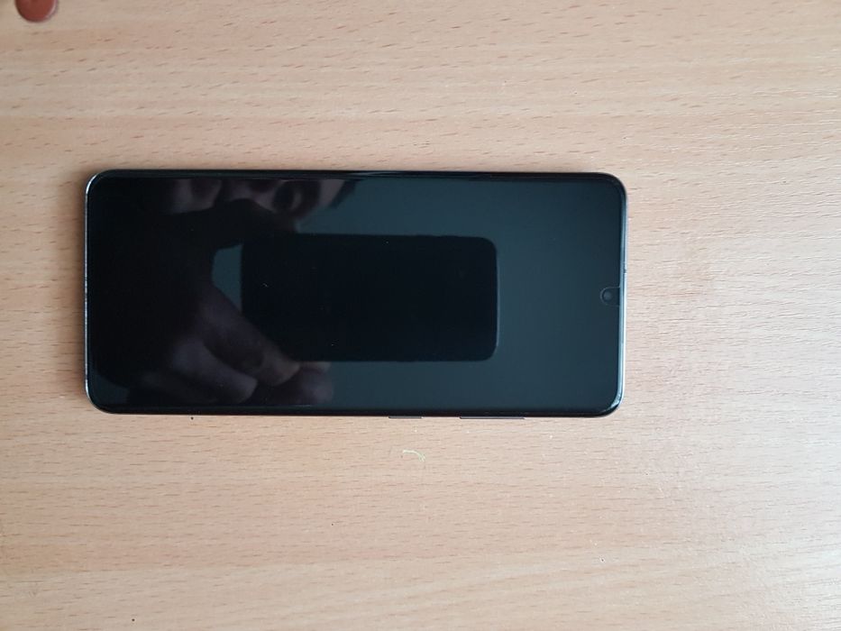 Телефон самсунг s20 DS