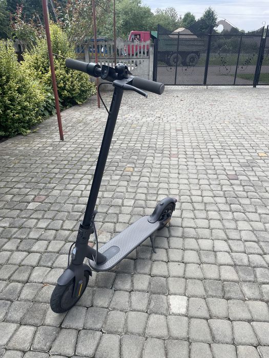 Xiaomi Mi Electric Scooter Essential Black