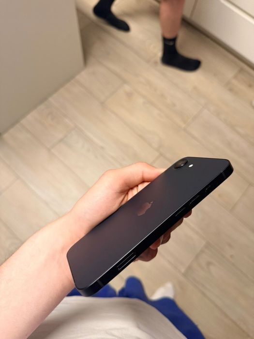 Telefon iPhone 16e 256gb