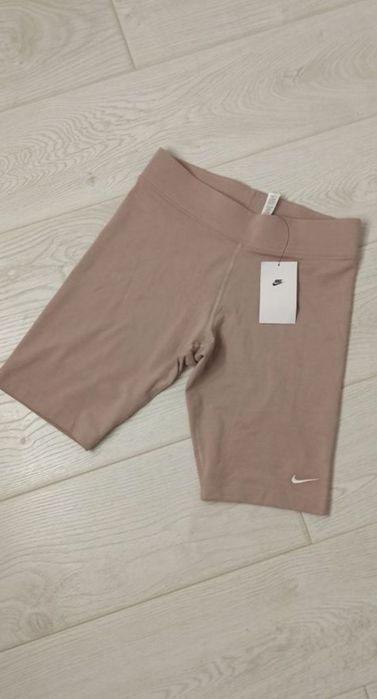 Жіночі шорти Nike бежеві оригінал