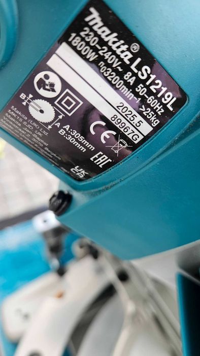Ukośnica Makita LS1219L 305mm 1800W