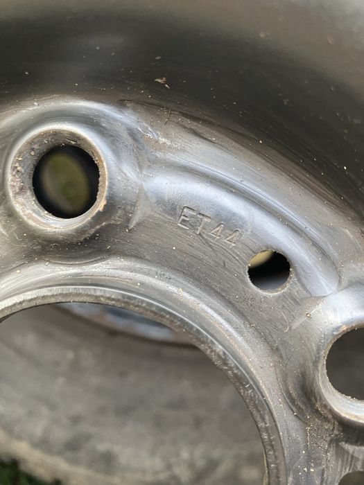 Koła opel grandland x 5x108 et44 opony zimowe 215/70/16