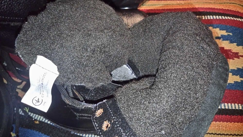 Продаются новые зимние берцы 39р (25.5см)