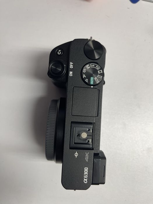 Sony a6300 APS-C 4K ILCE-6300 com 3148 disparos