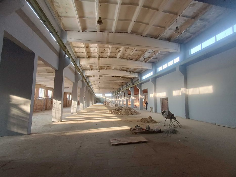 ПРОДАЖ великого 2282 кв.м ВИРОБНИЧОГО ПРИМІЩЕННЯ у Берегові, новий дах