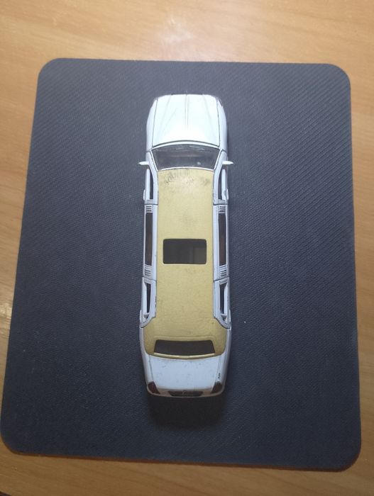 Лимузин модель 1:38 "Lincoln Town Car".