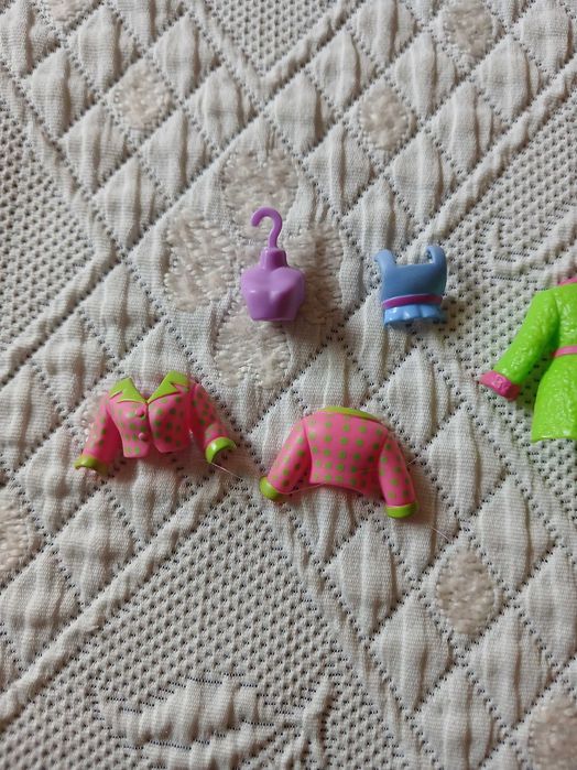 Roupa Incompleta Polly Pocket.
