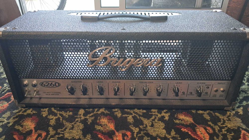 Amplificador a válvulas Engl e Bugera 6260