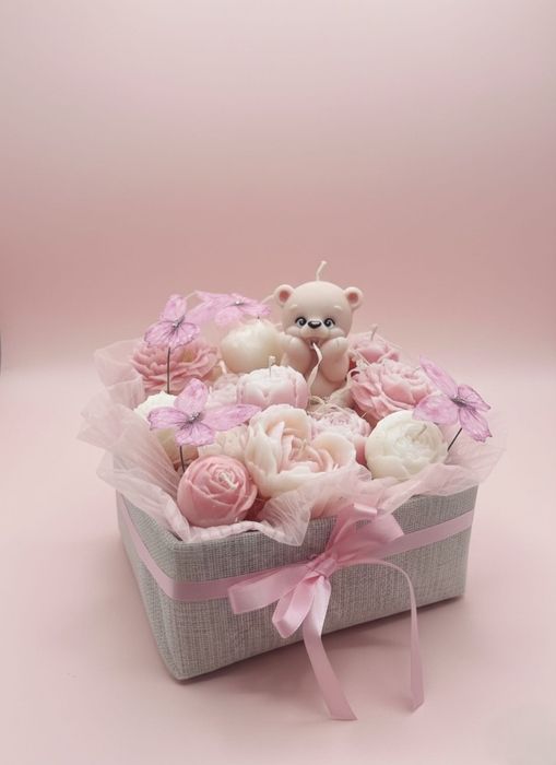 Flower box ze świec prezent na urodziny dzień kobiet walentynki