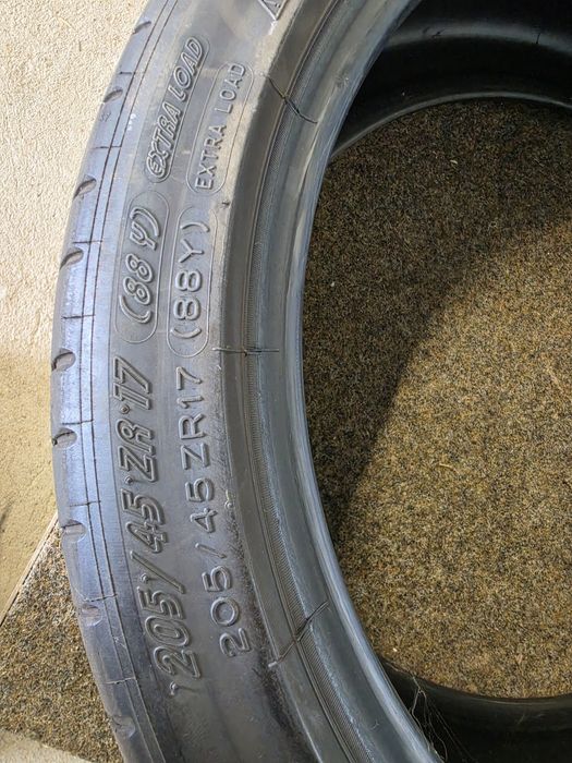205/45ZR17 Michelin