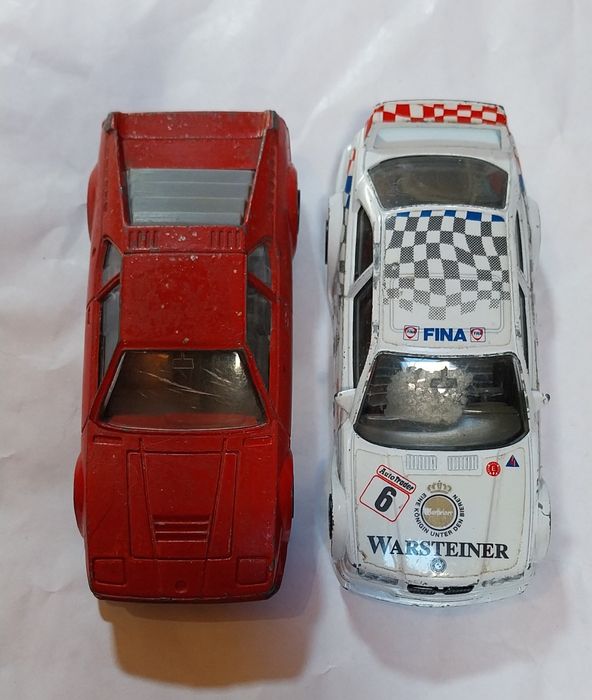 Duas miniaturas Burago Bmw em escala 1/43