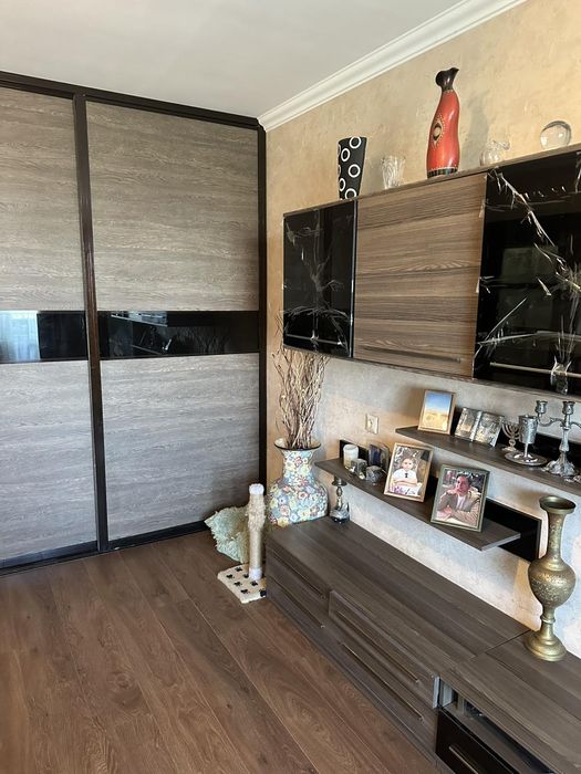 Продам двух комнатная квартира.на Варненской рядом с парком Горького Х