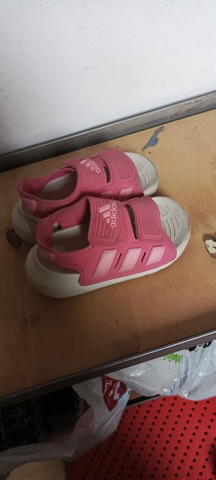 Sandałki dziewczece Adidas 23