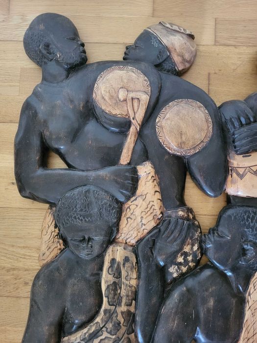 Estatueta africana de parede